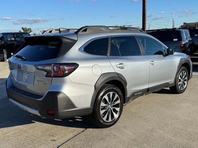 Used 2023 Subaru Outback Limited XT image 5