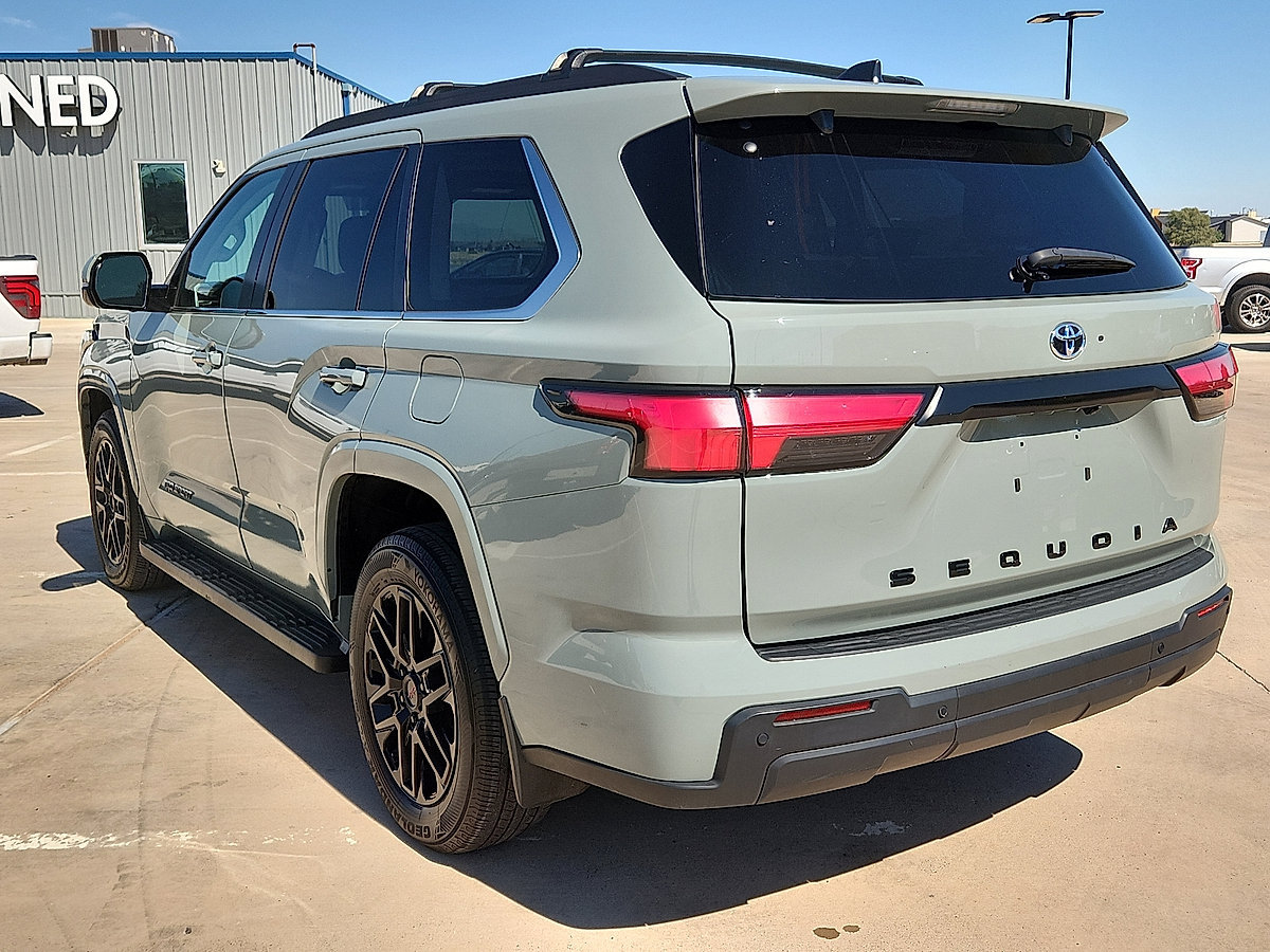 Used 2024 Toyota Sequoia SR5 w/ SR5 Premium Package AWD/4WD image 3
