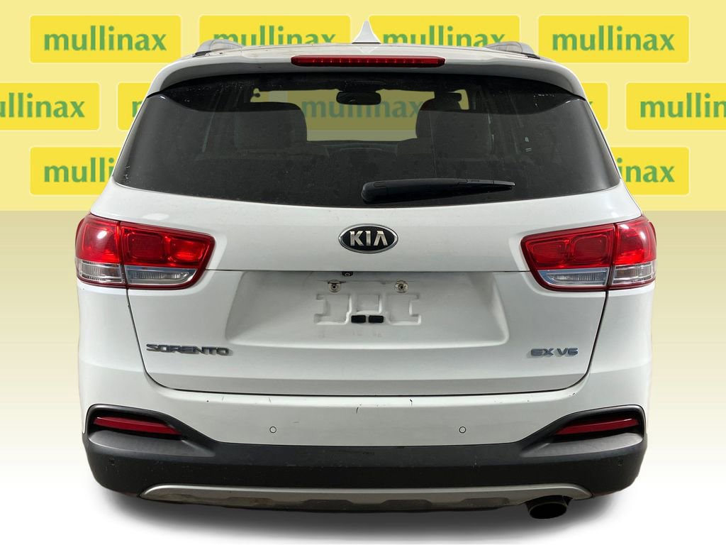 Used 2018 Kia Sorento EX image 4