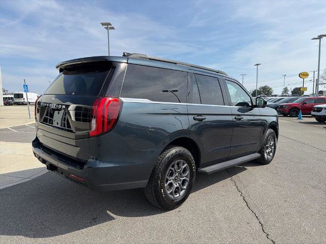 Certified 2025 Ford Expedition Active AWD/4WD image 4