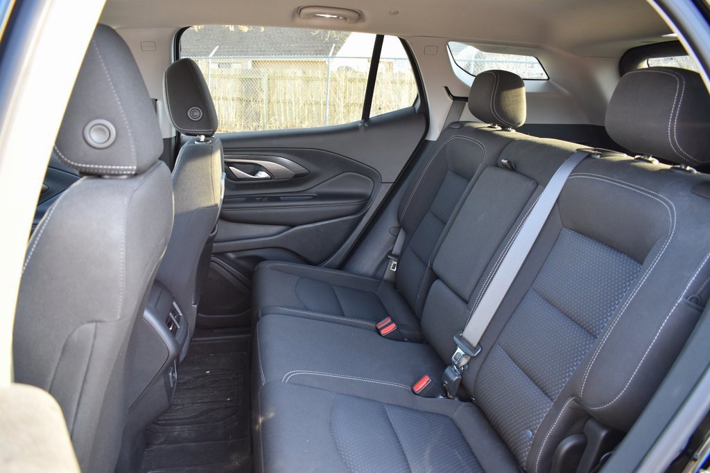 Used 2022 GMC Terrain SLE w/ Driver Convenience Package image 7