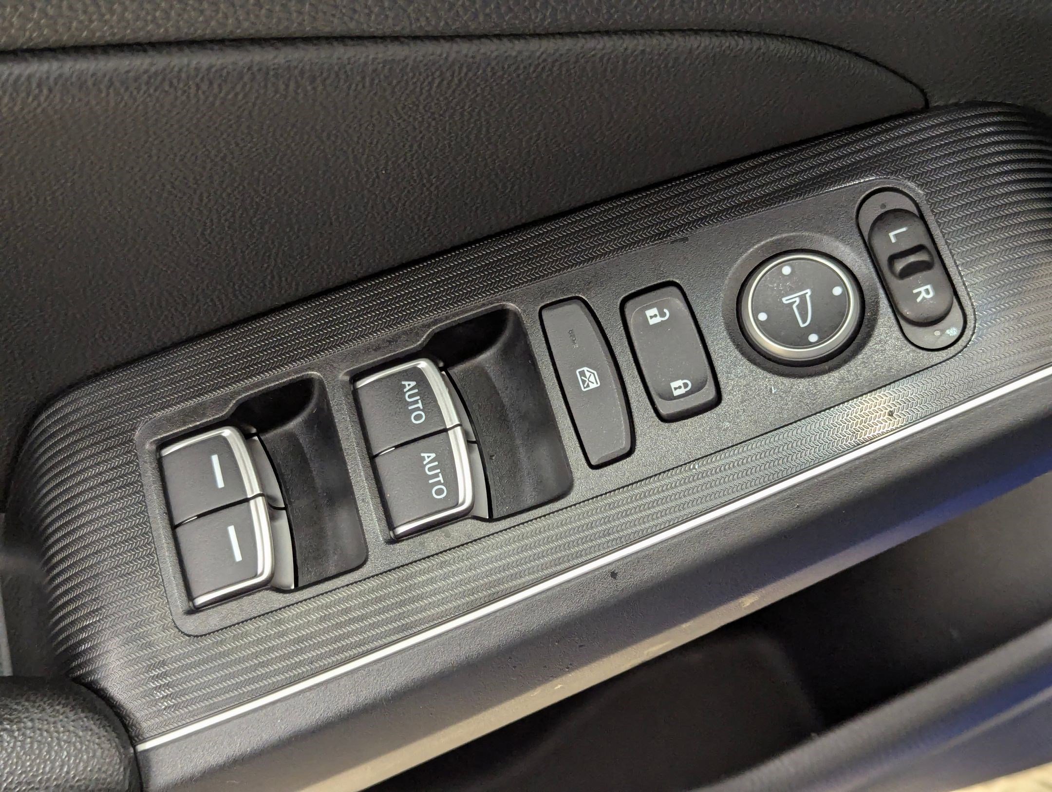 Used 2023 Honda Civic Touring image 12