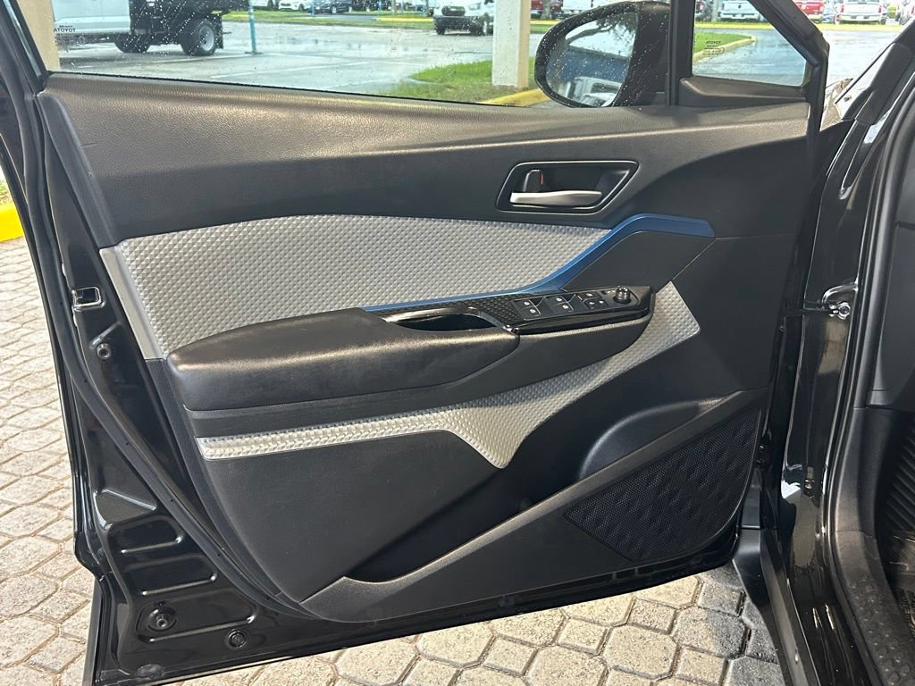 Used 2019 Toyota C-HR XLE FWD image 31