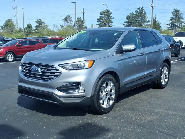 Certified 2024 Ford Edge Titanium AWD/4WD image 3