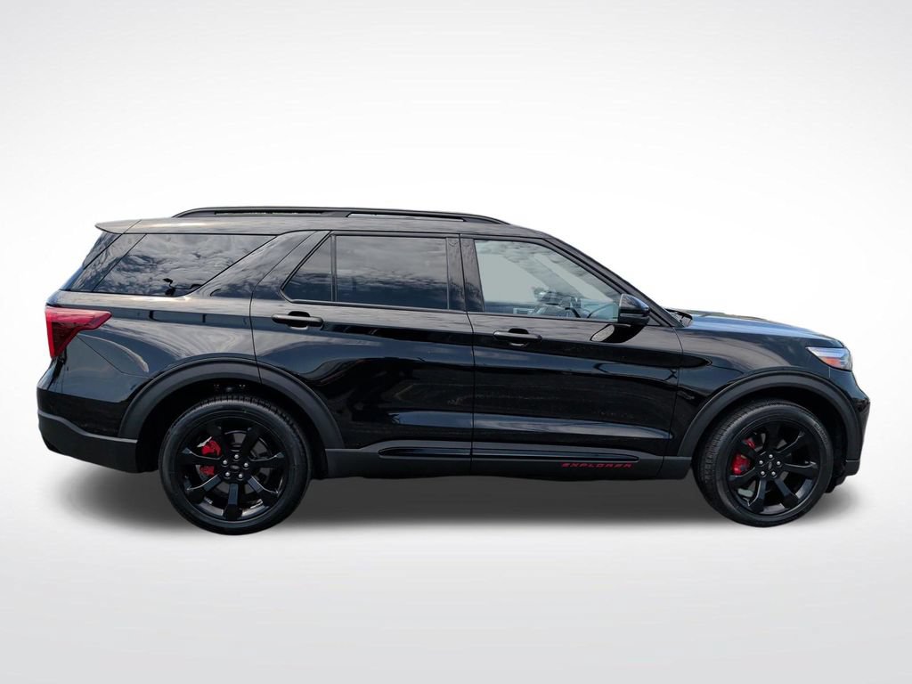 Certified 2023 Ford Explorer ST w/ Equipment Group 401A AWD/4WD image 9