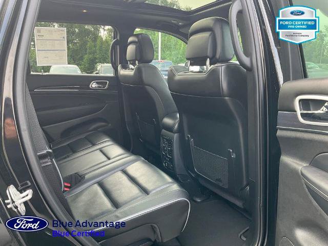 Used 2019 Jeep Grand Cherokee Overland w/ Interior Metal Package AWD/4WD image 21