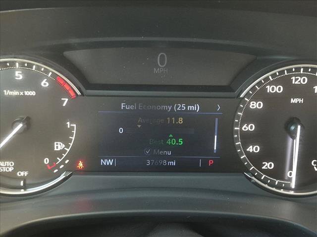 Used 2023 Cadillac XT4 Premium Luxury FWD image 11
