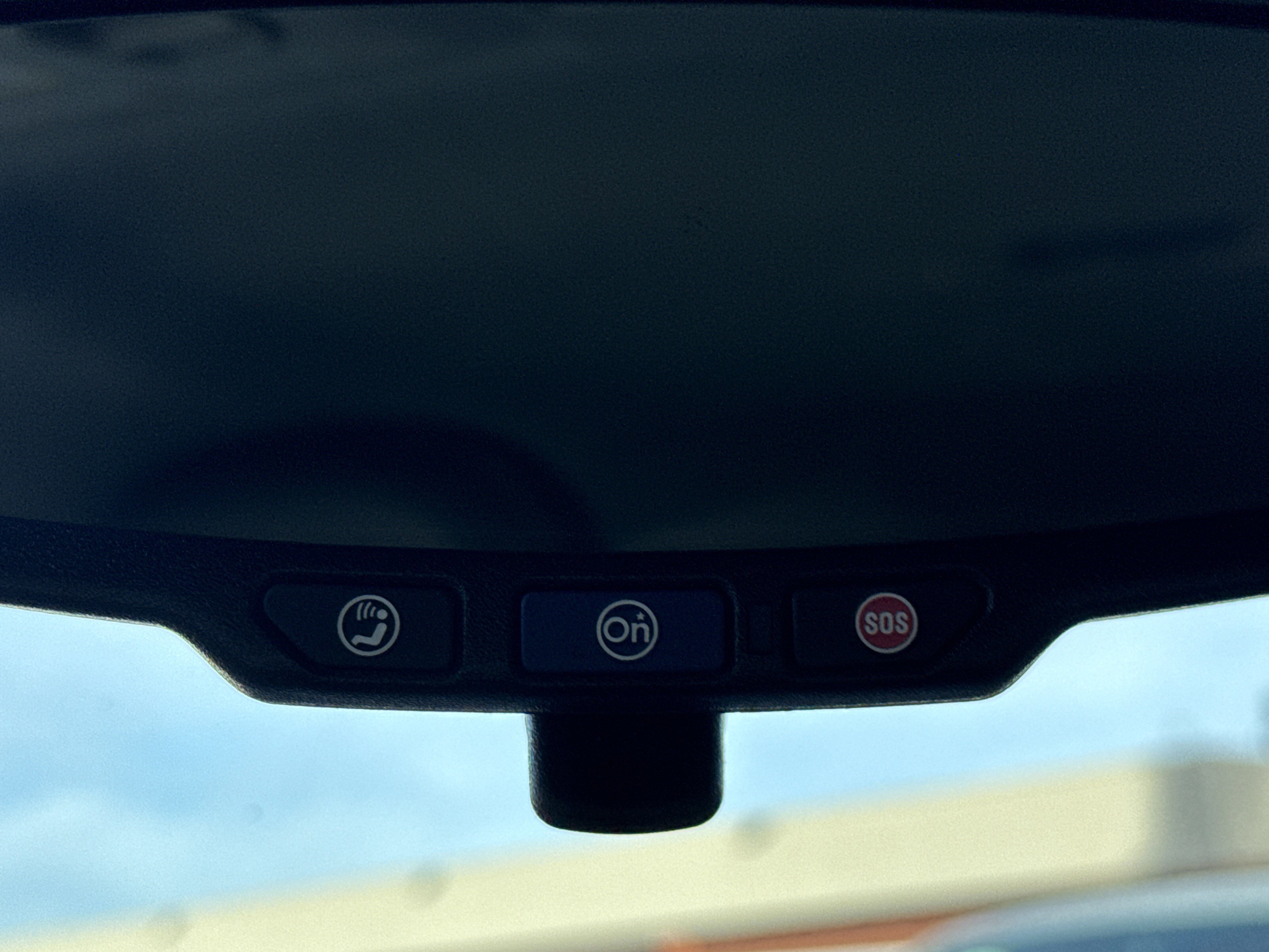 Used 2022 Chevrolet Trax LT w/ LT Convenience Package image 25