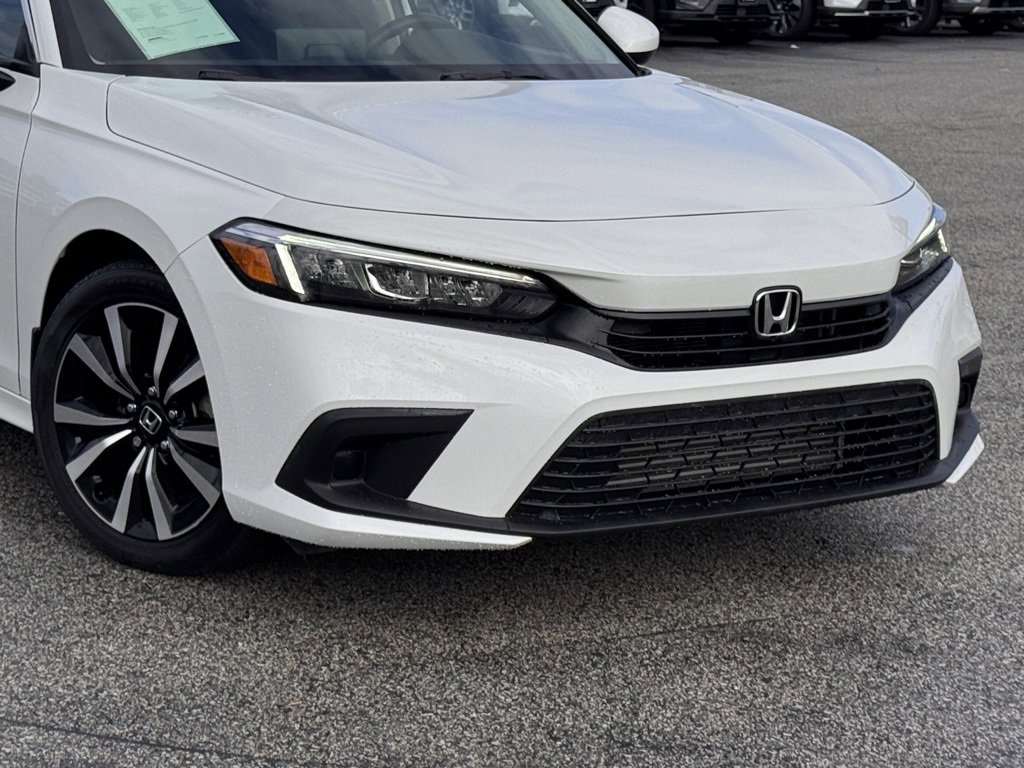 Used 2023 Honda Civic EX image 3