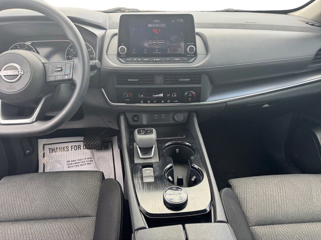 Used 2024 Nissan Rogue SV AWD/4WD image 13