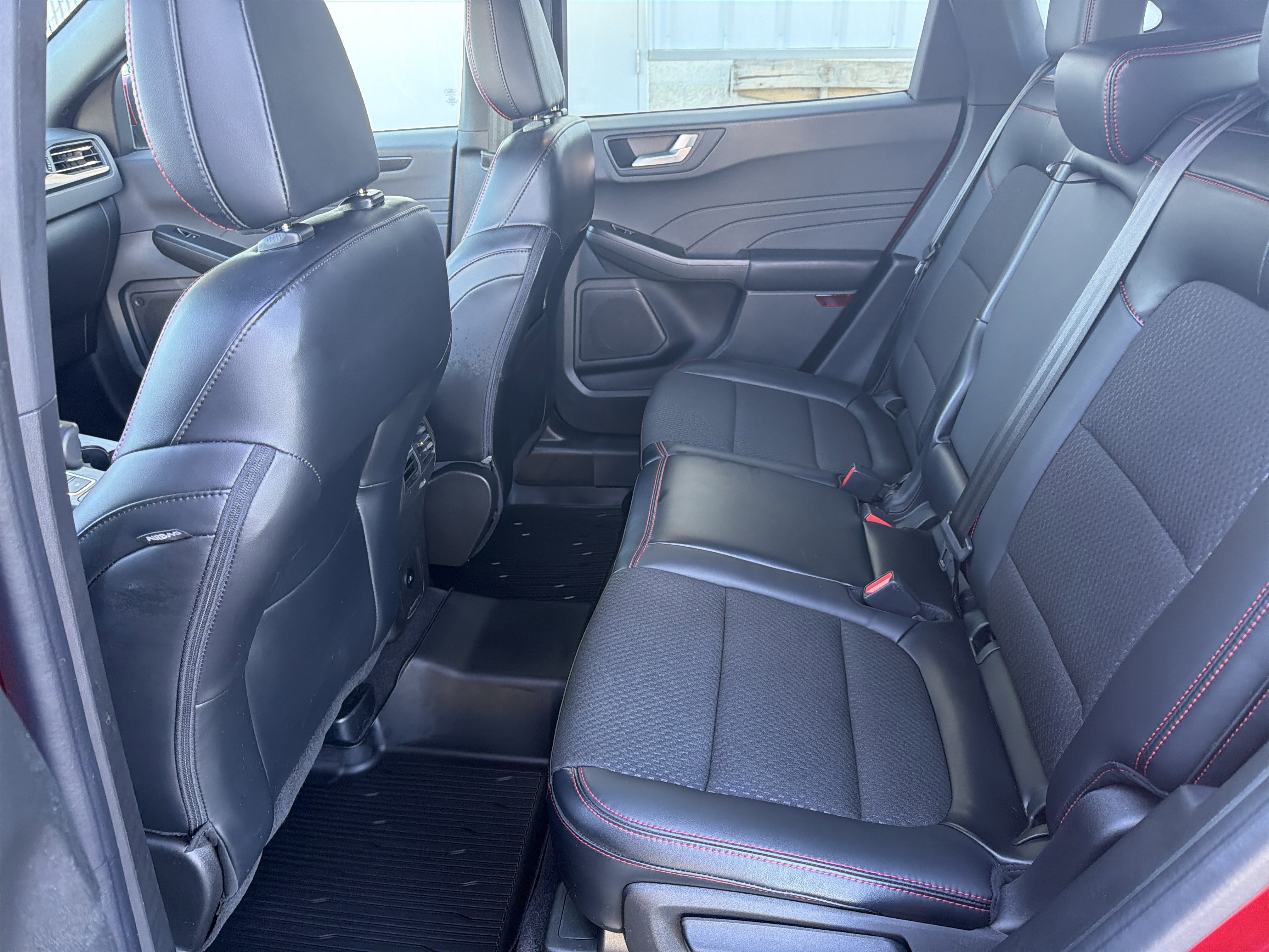 Certified 2023 Ford Escape ST-Line Elite image 30