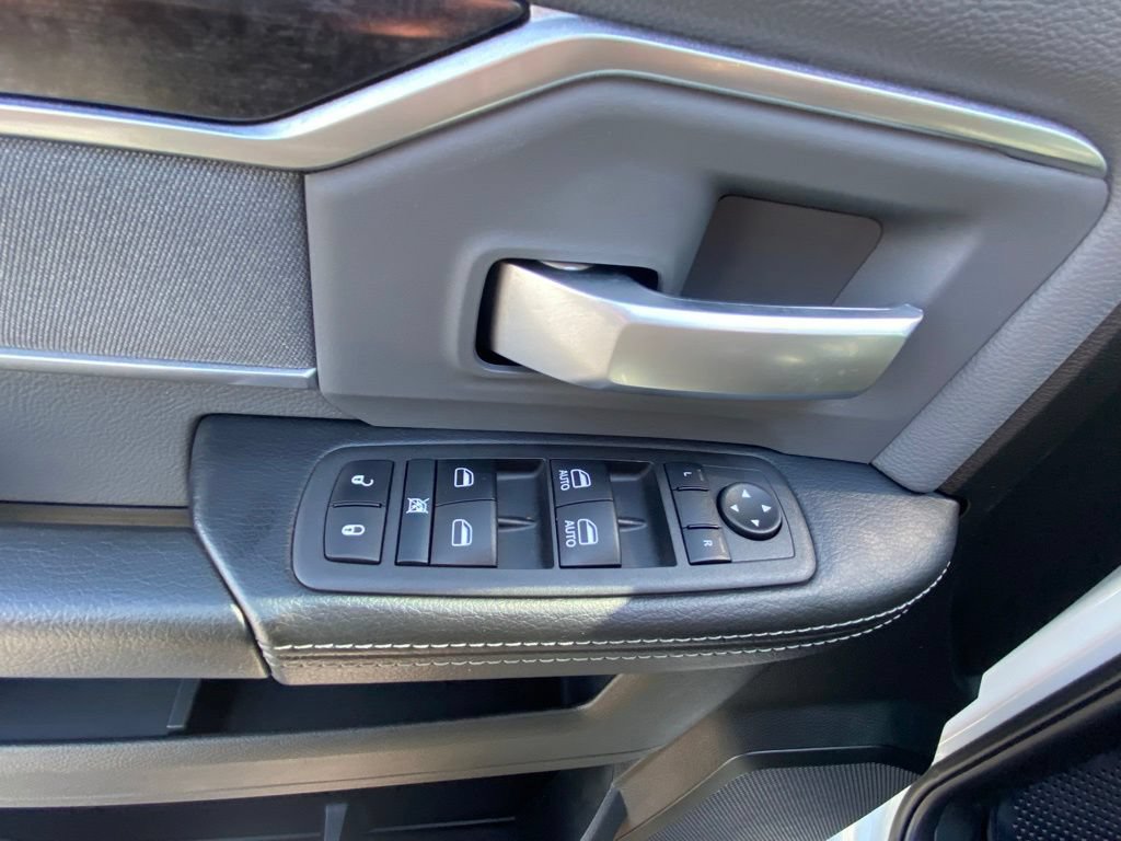 Used 2022 RAM 2500 Big Horn w/ Snow Chief Group AWD/4WD image 11