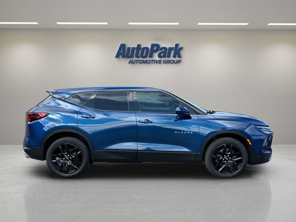 Used 2023 Chevrolet Blazer LT AWD/4WD image 8