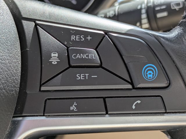 Used 2019 Nissan Rogue SV w/ Premium Package FWD image 26