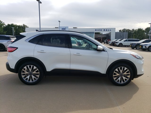 Certified 2021 Ford Escape Titanium AWD/4WD image 8