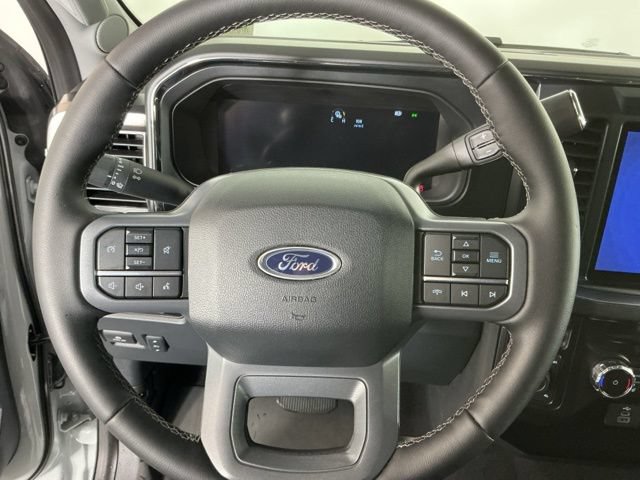 Certified 2025 Ford F350 Lariat w/ Black Appearance Package AWD/4WD image 19