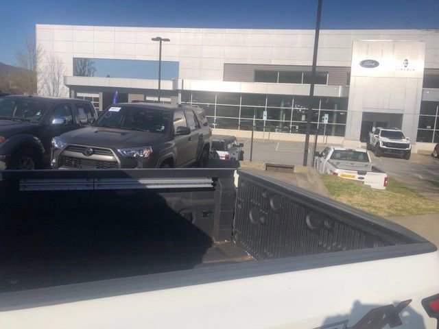 Used 2025 Nissan Frontier PRO-4X w/ Pro Convenience Package image 7