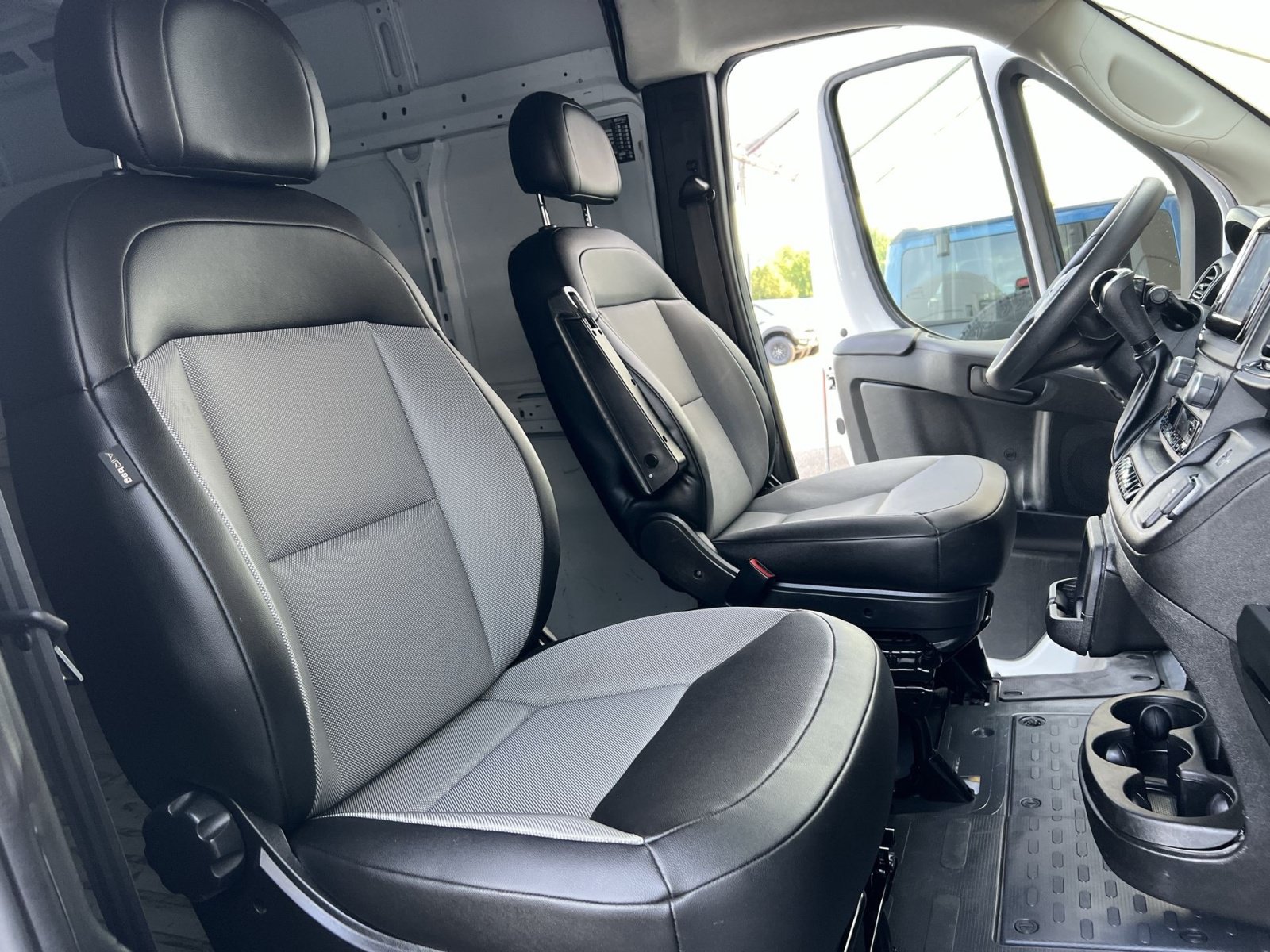 Used 2024 RAM ProMaster 2500 w/ Convenience Group FWD image 50