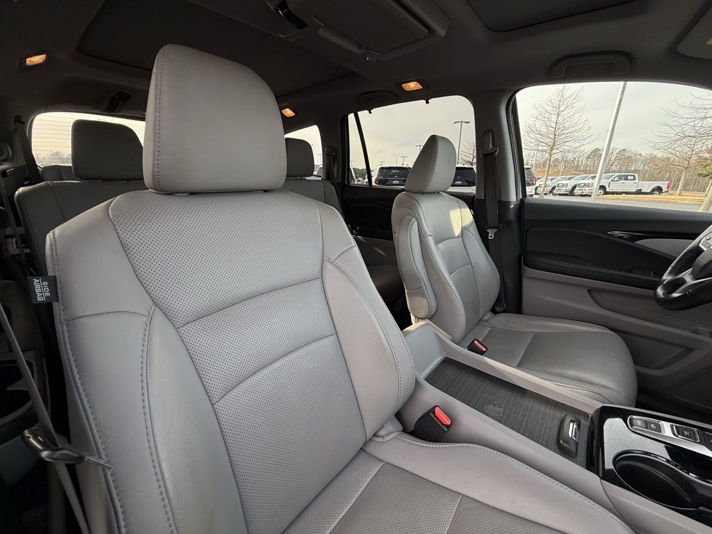 Used 2019 Honda Pilot Elite image 31