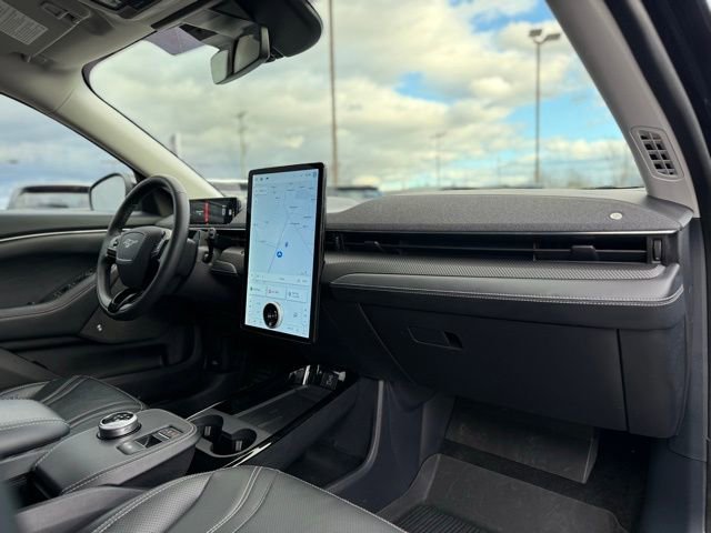 Certified 2022 Ford Mustang Mach-E Premium image 22