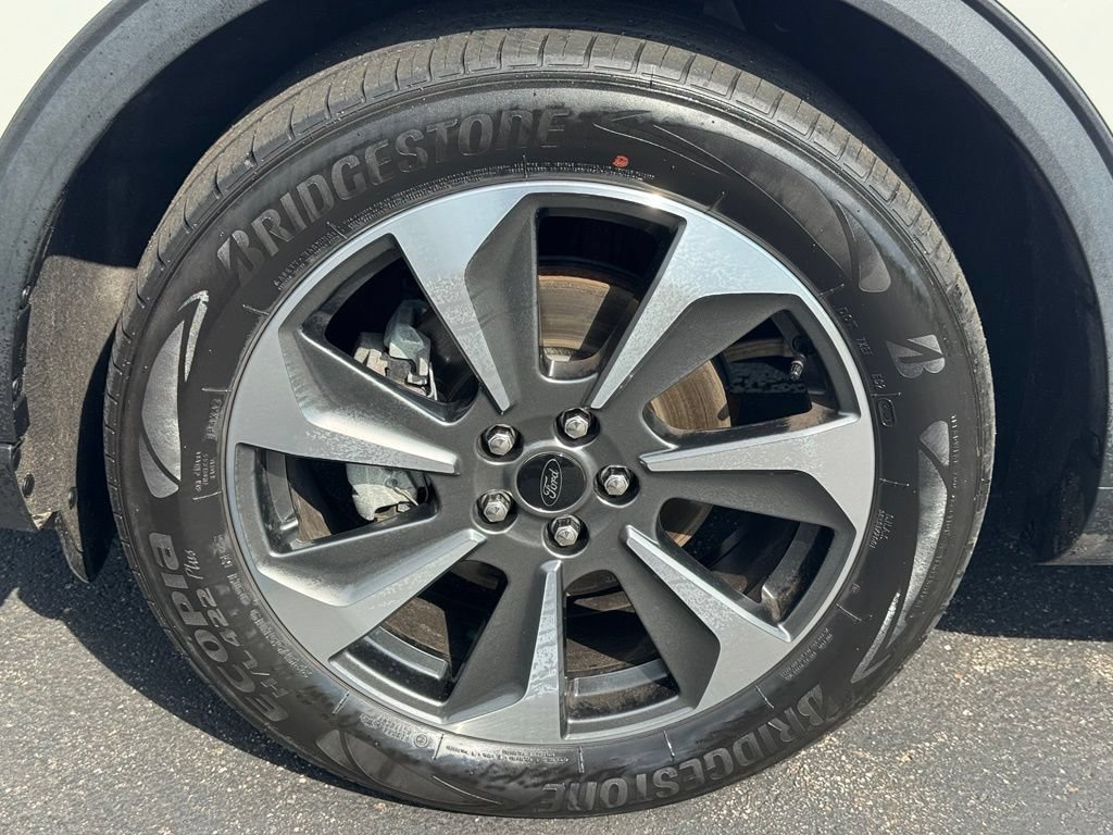 Certified 2023 Ford Escape Platinum AWD/4WD image 50