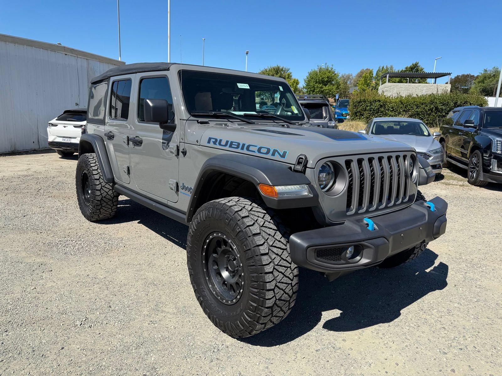 Used 2023 Jeep Wrangler Unlimited Rubicon 4xe AWD/4WD image 7