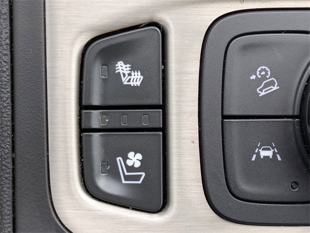 Used 2020 GMC Terrain Denali w/ Denali Premium Package image 22