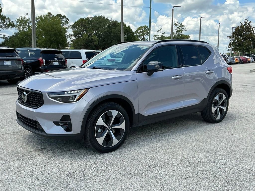 Used 2026 Volvo XC40 B5 Plus