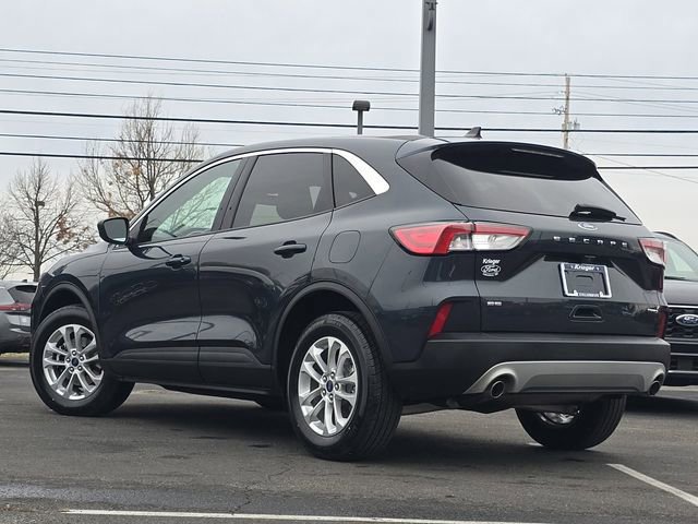 Certified 2022 Ford Escape SE w/ Convenience Package image 3