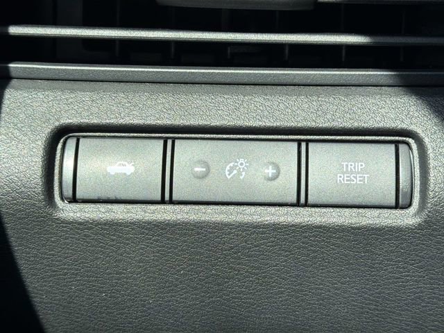 Used 2024 Nissan Altima 2.5 SV image 19