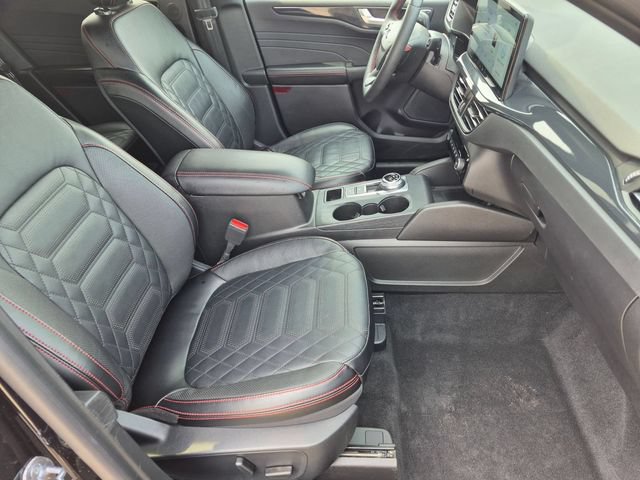 Certified 2024 Ford Escape ST-Line Elite w/ Premium Technology Package AWD/4WD image 31