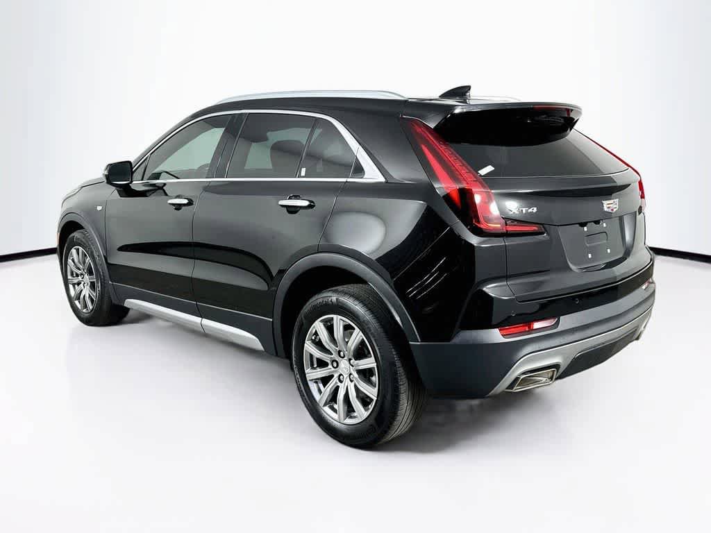 Used 2023 Cadillac XT4 Premium Luxury w/ Technology Package FWD image 4