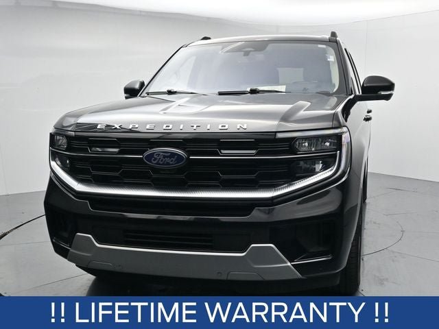 Certified 2025 Ford Expedition Platinum w/ Driver's Package AWD/4WD video 3