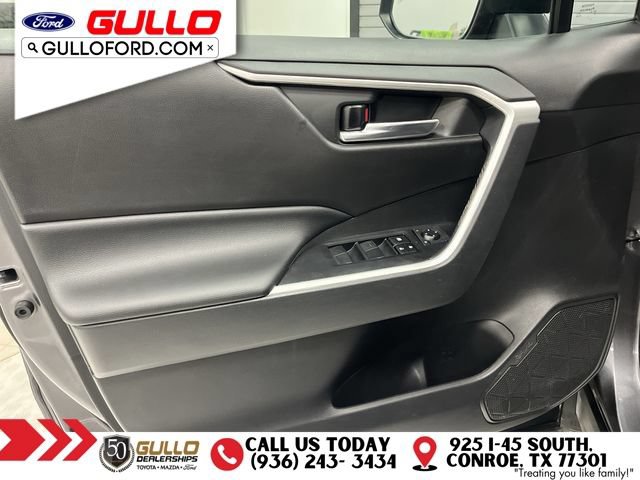 Used 2021 Toyota RAV4 XLE FWD image 18
