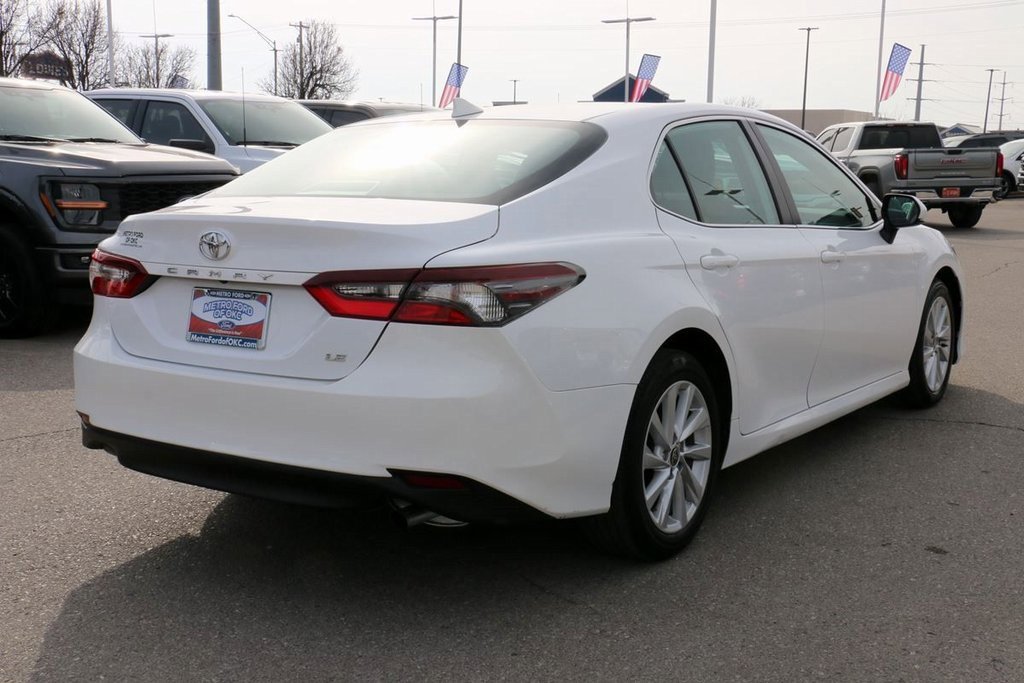 Used 2024 Toyota Camry LE image 5