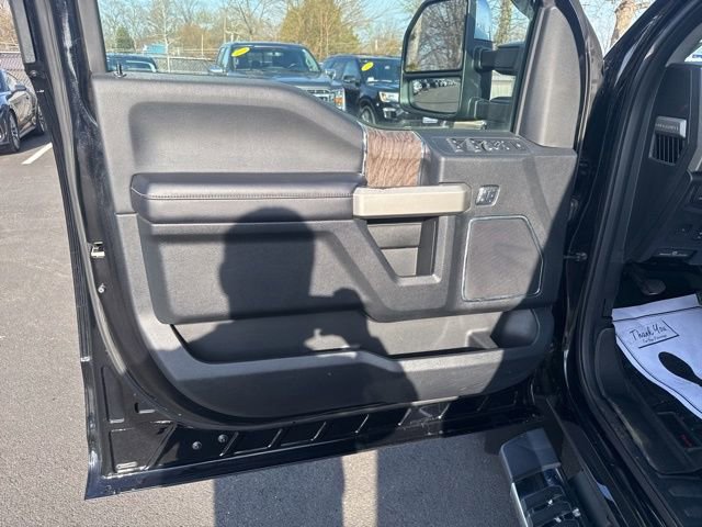 Certified 2017 Ford F350 Lariat w/ Lariat Ultimate Package image 19