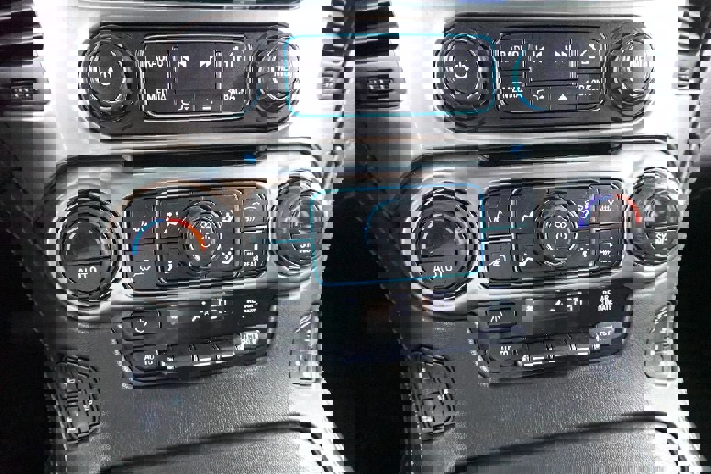 Used 2020 Chevrolet Tahoe Premier w/ Max Trailering Package image 20