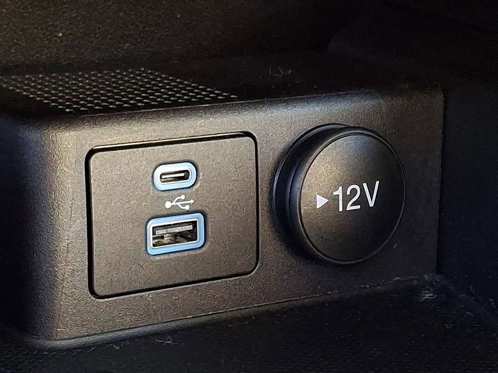 Certified 2022 Ford Escape SE w/ Cold Weather Package image 23