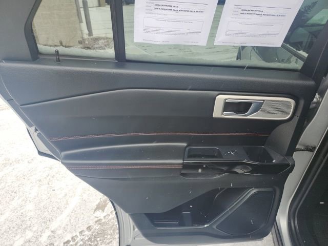 Certified 2024 Ford Explorer ST-Line w/ Class IV Trailer Tow Package image 16