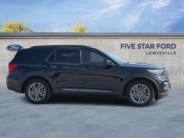 Certified 2023 Ford Explorer XLT w/ Equipment Group 202A RWD image 9