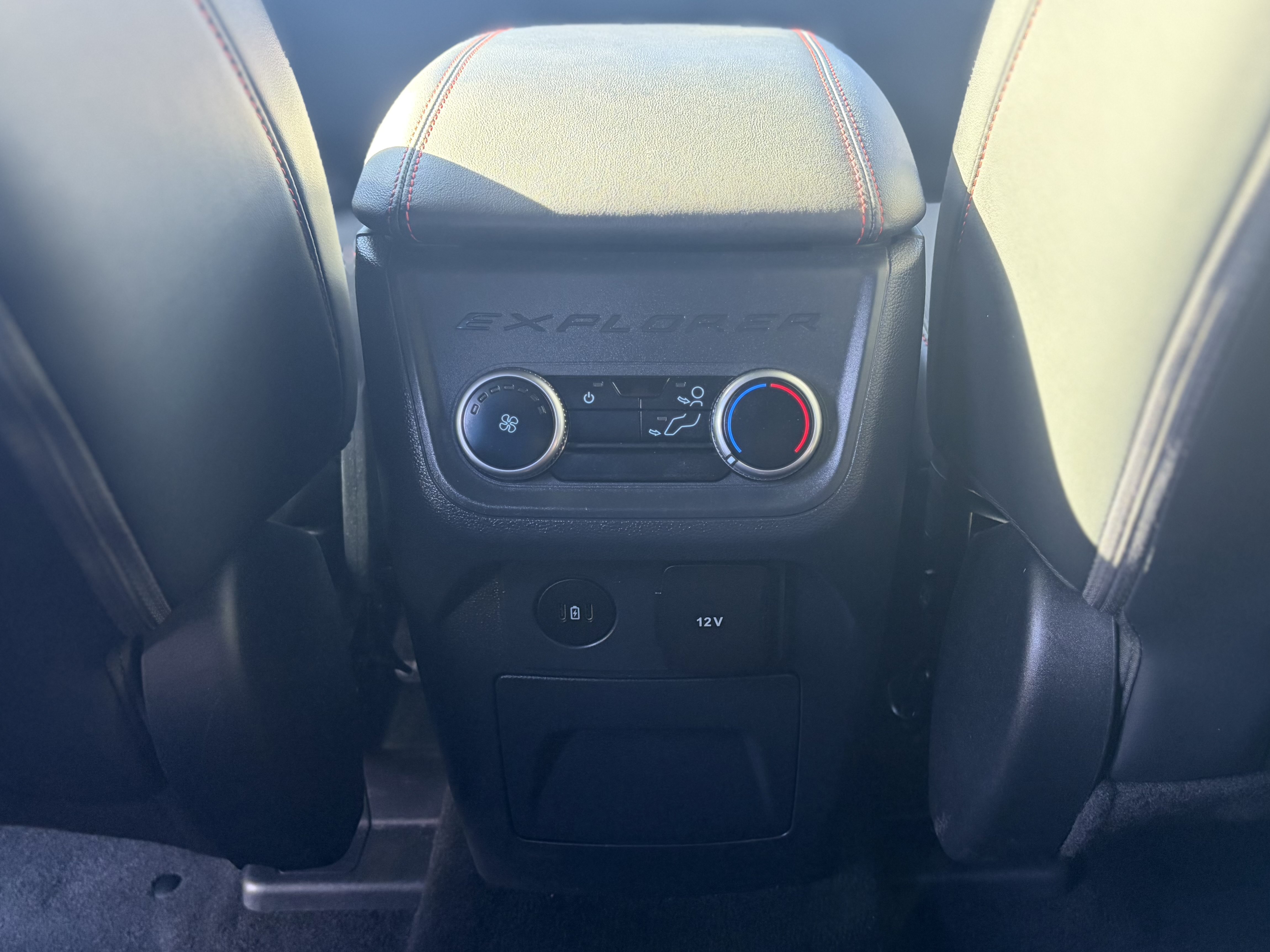Certified 2025 Ford Explorer ST-Line AWD/4WD image 15