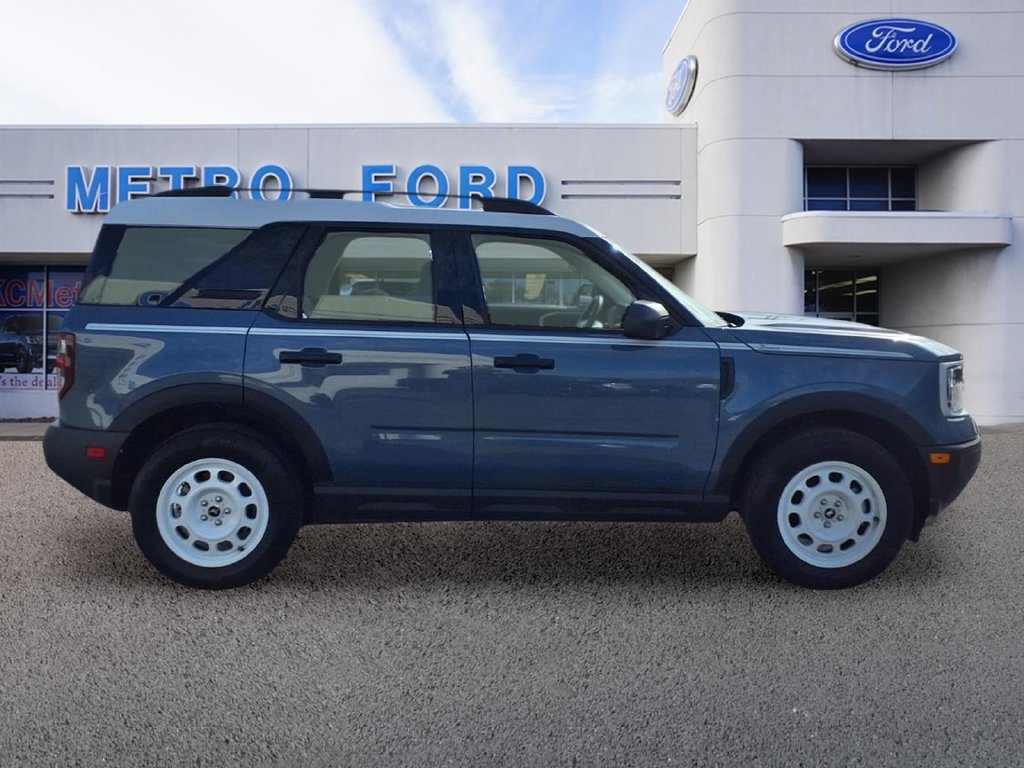 Certified 2025 Ford Bronco Sport Heritage w/ Convenience Package AWD/4WD image 2