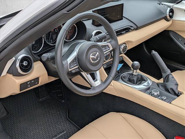 Used 2025 MAZDA MX-5 Miata RF Grand Touring RWD image 9