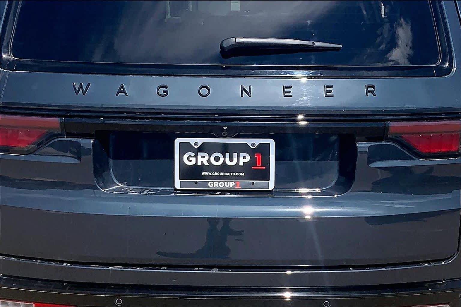 Used 2025 Jeep Wagoneer Series II AWD/4WD image 31