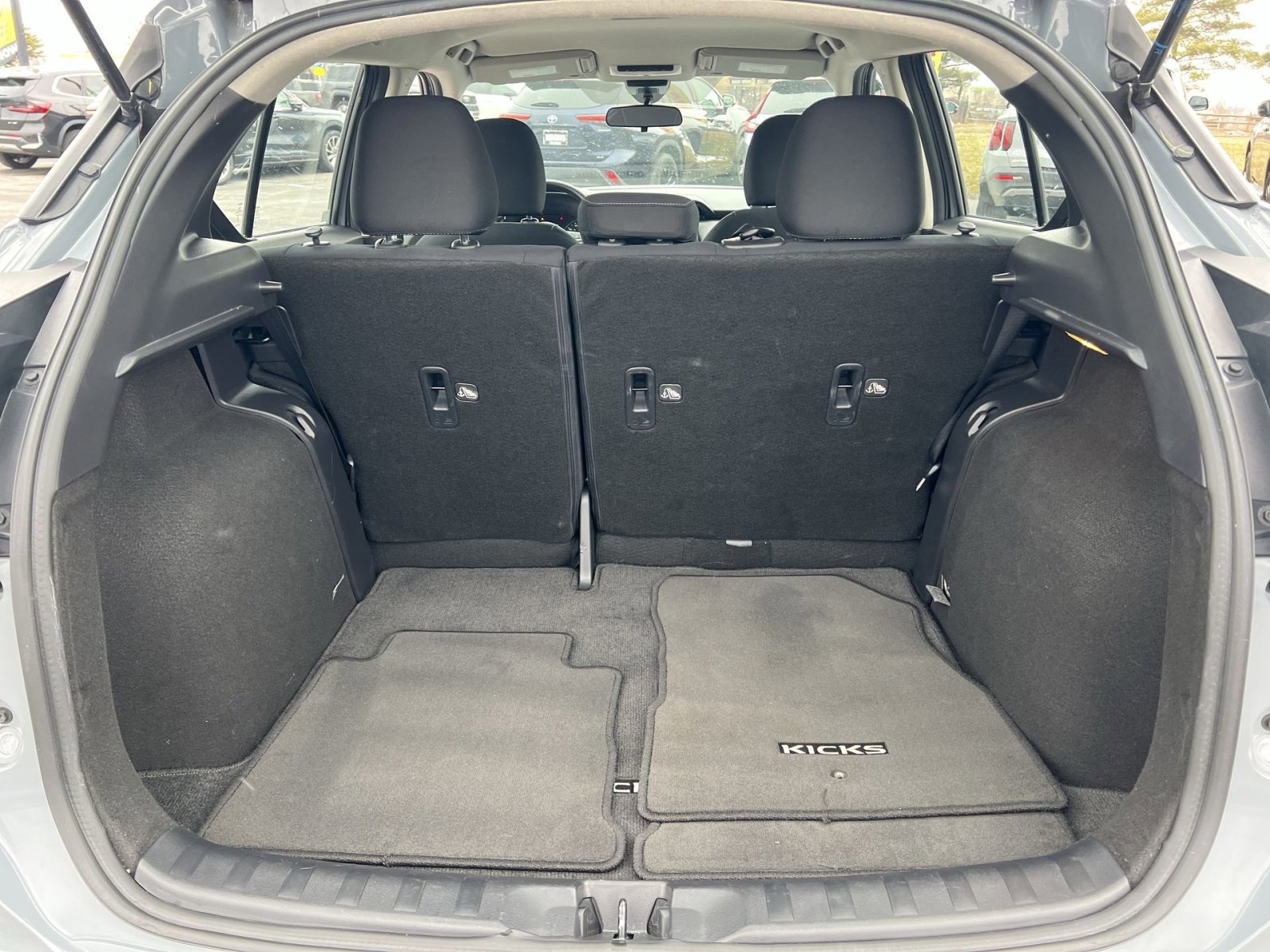 Used 2023 Nissan Kicks SV image 24