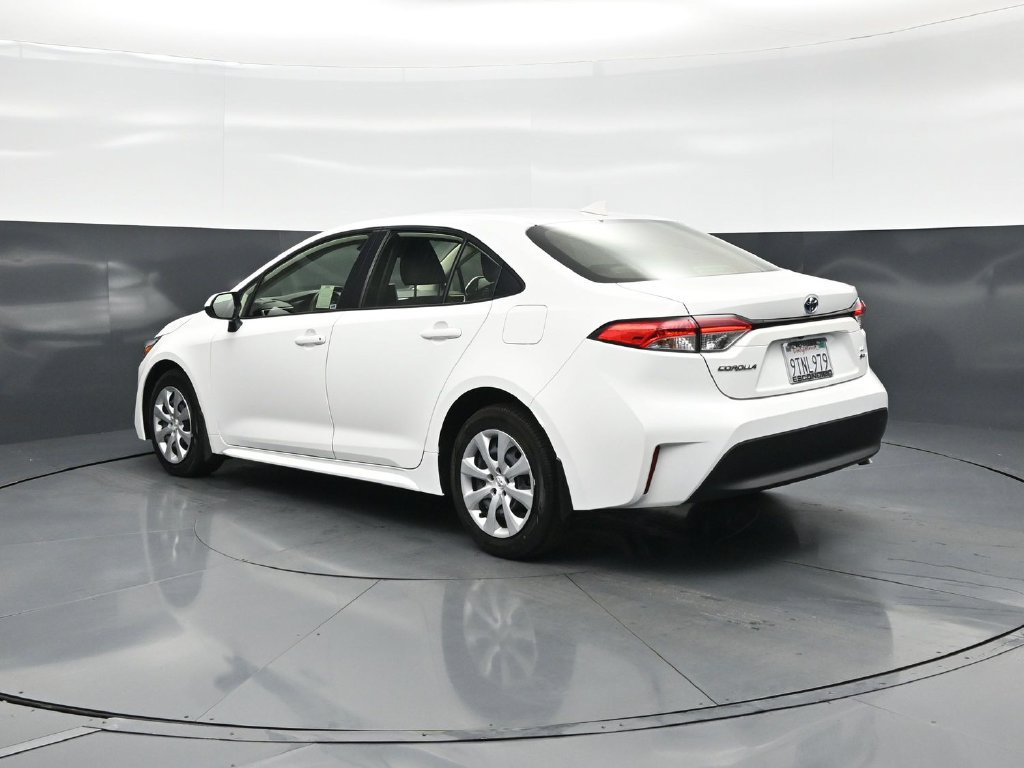 Used 2025 Toyota Corolla LE w/ Carpet Mat Package (TMS) FWD image 6