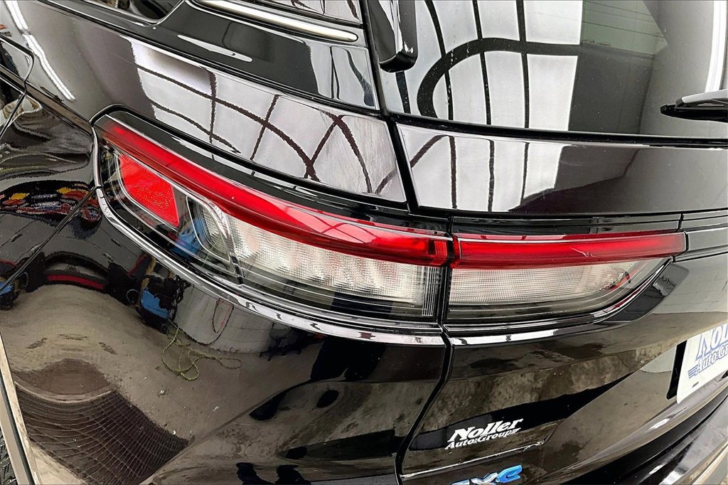 Used 2022 Jeep Grand Cherokee Limited 4xe w/ Luxury Tech Group II image 30