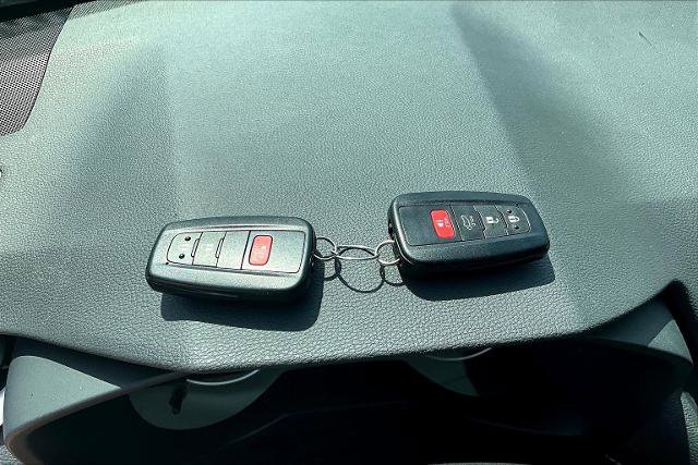 Used 2022 Toyota RAV4 XLE Premium AWD/4WD image 11