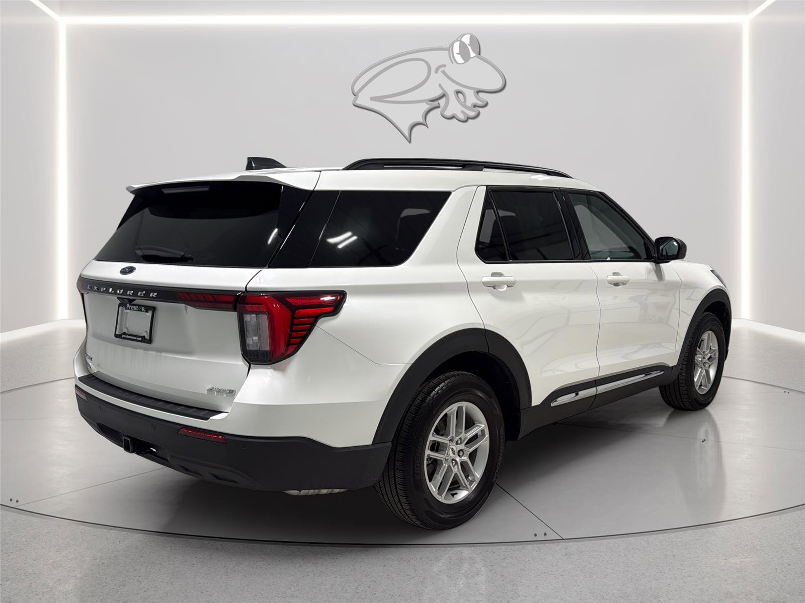 Certified 2025 Ford Explorer Active AWD/4WD image 5