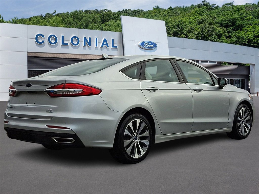 Certified 2019 Ford Fusion SE image 4